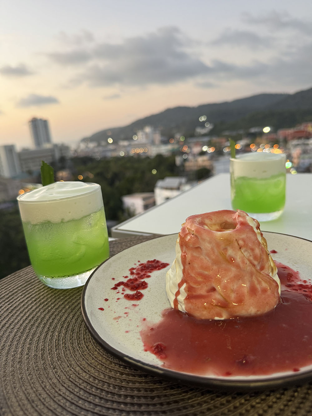 Карон, Dinner in the Sky Phuket | Restaurant маршрут