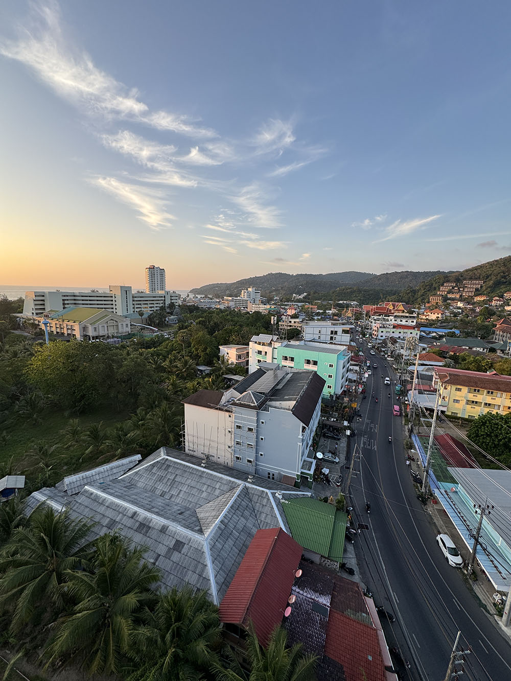 Карон, Dinner in the Sky Phuket | Restaurant маршрут