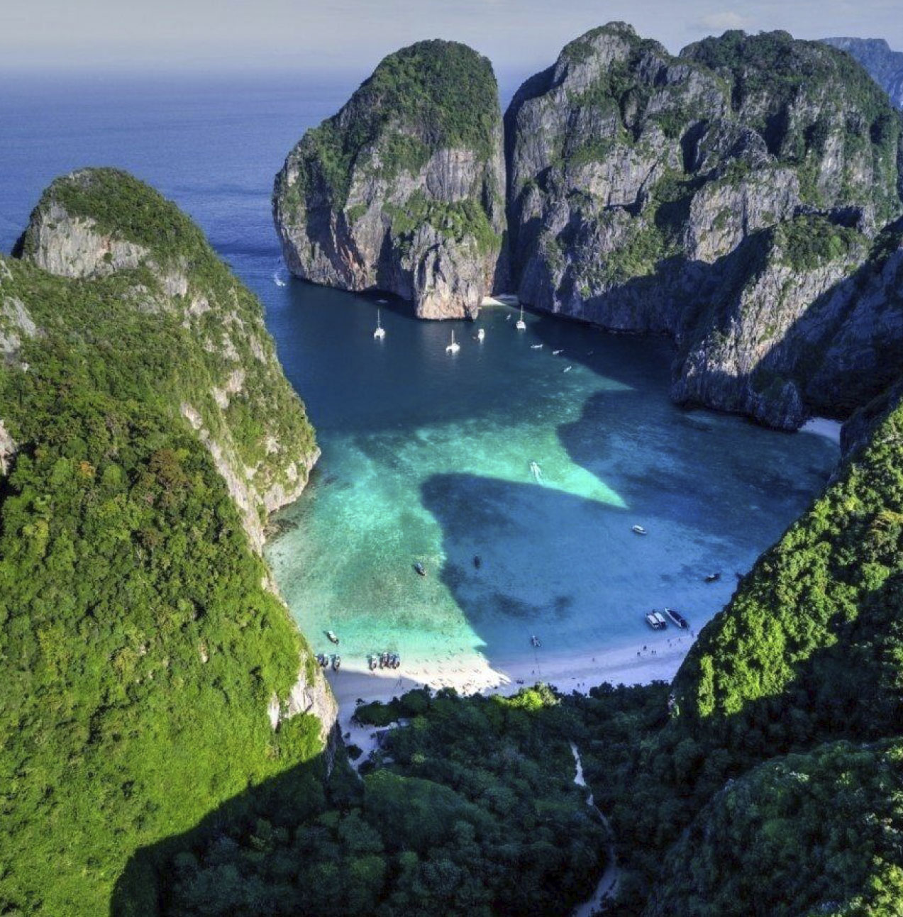 Полет на самолете адрес