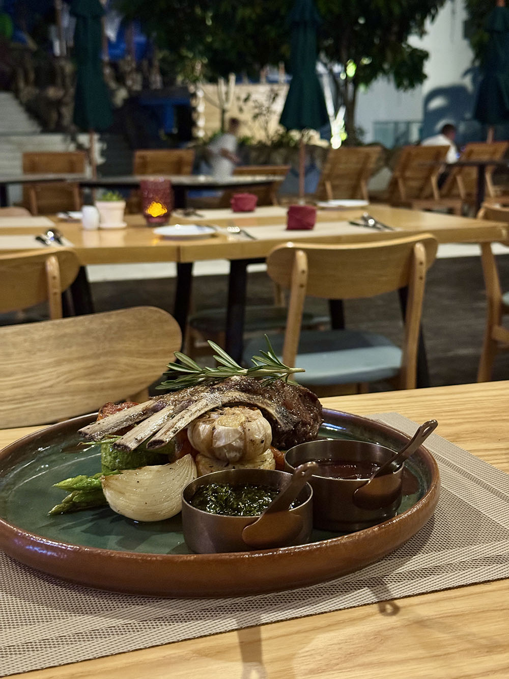 Карон, Отель Phuket Emerald Beach как добраться