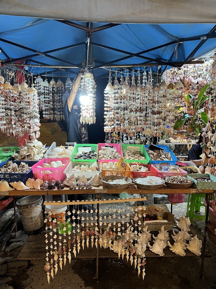 Раваи, Рынок морепродуктов Равай сходить