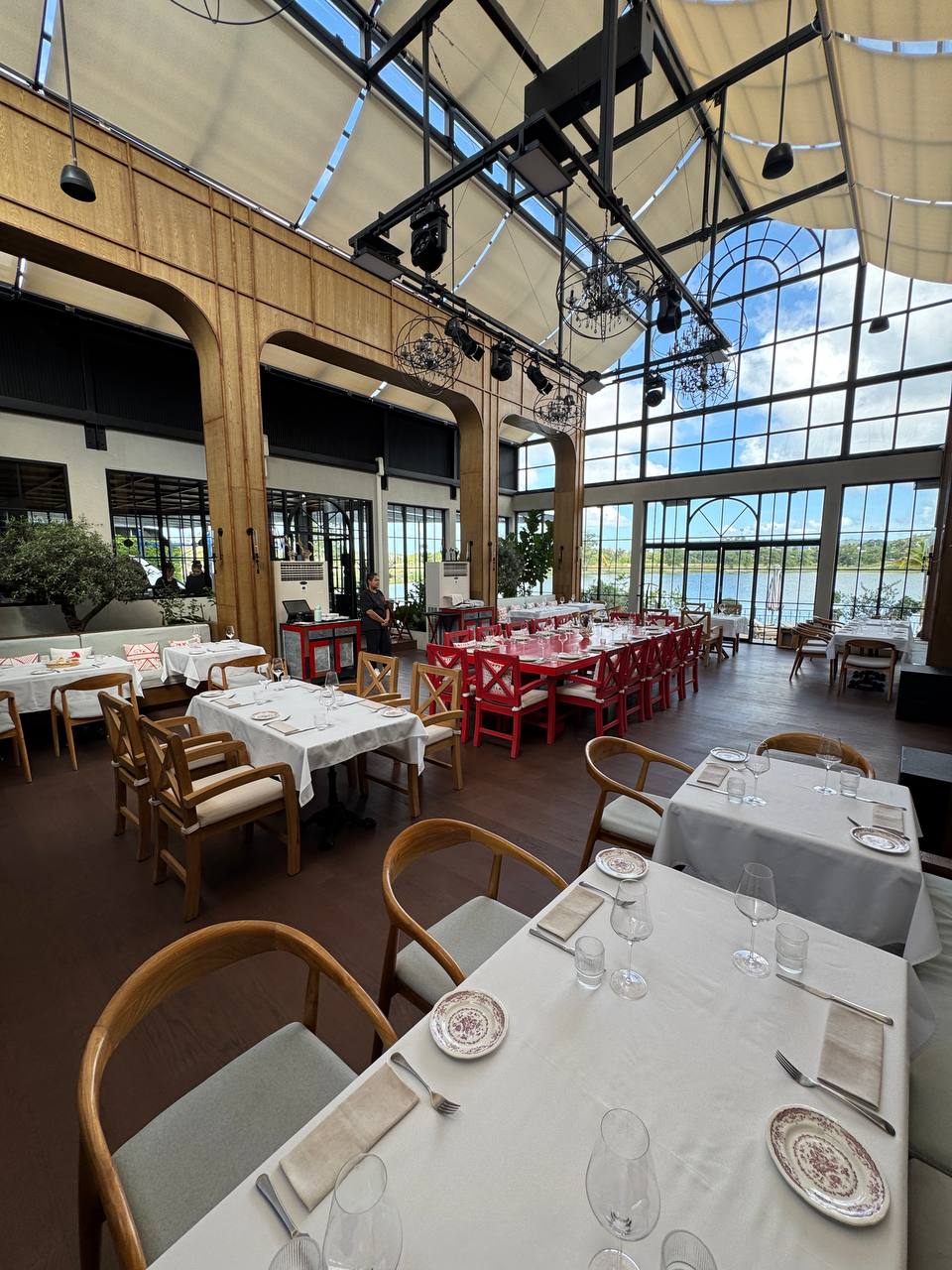 Банг Тао, Ресторан европейской кухни ETNA посетить