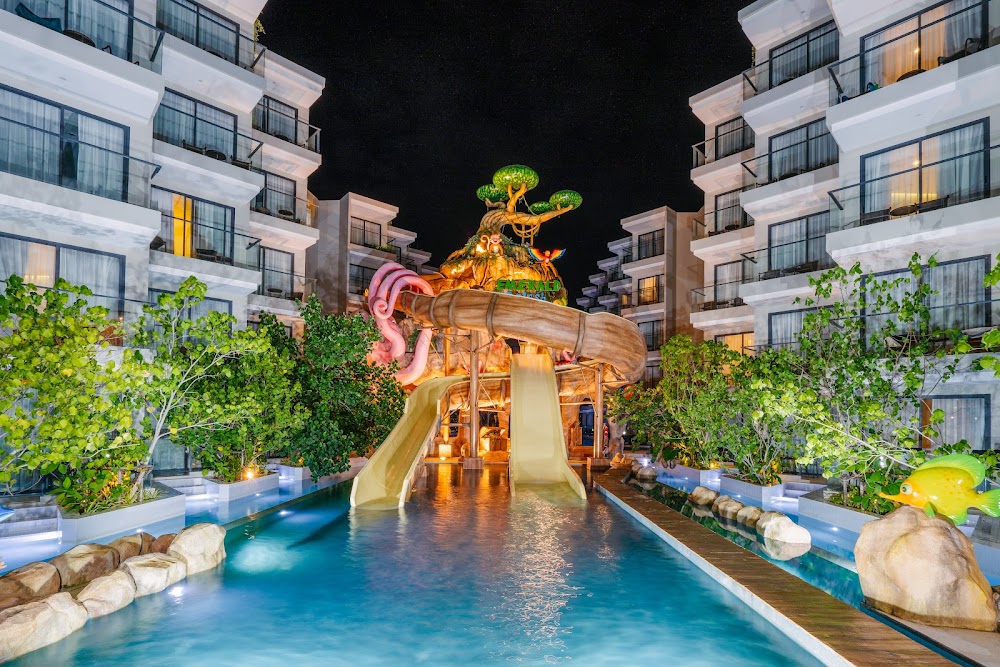 Карон, Phuket Emerald Beach Resort часы работы