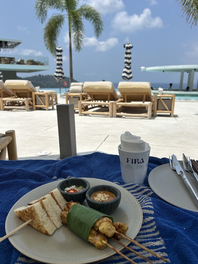 Fira Beach Club точный адрес