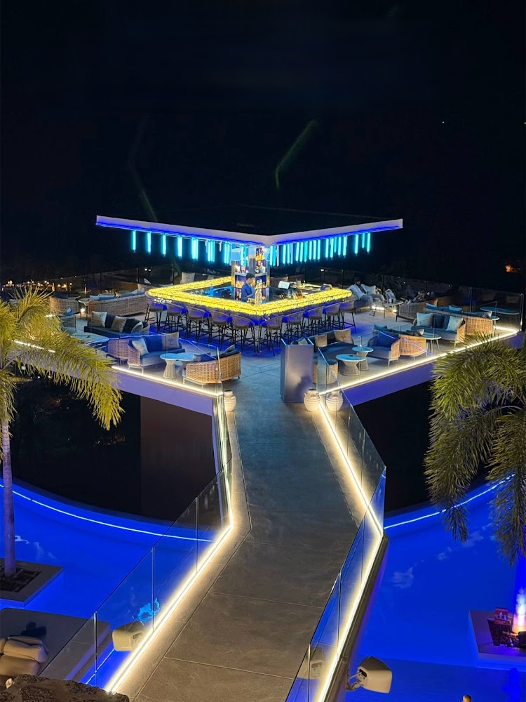 Fira Beach Club посетить