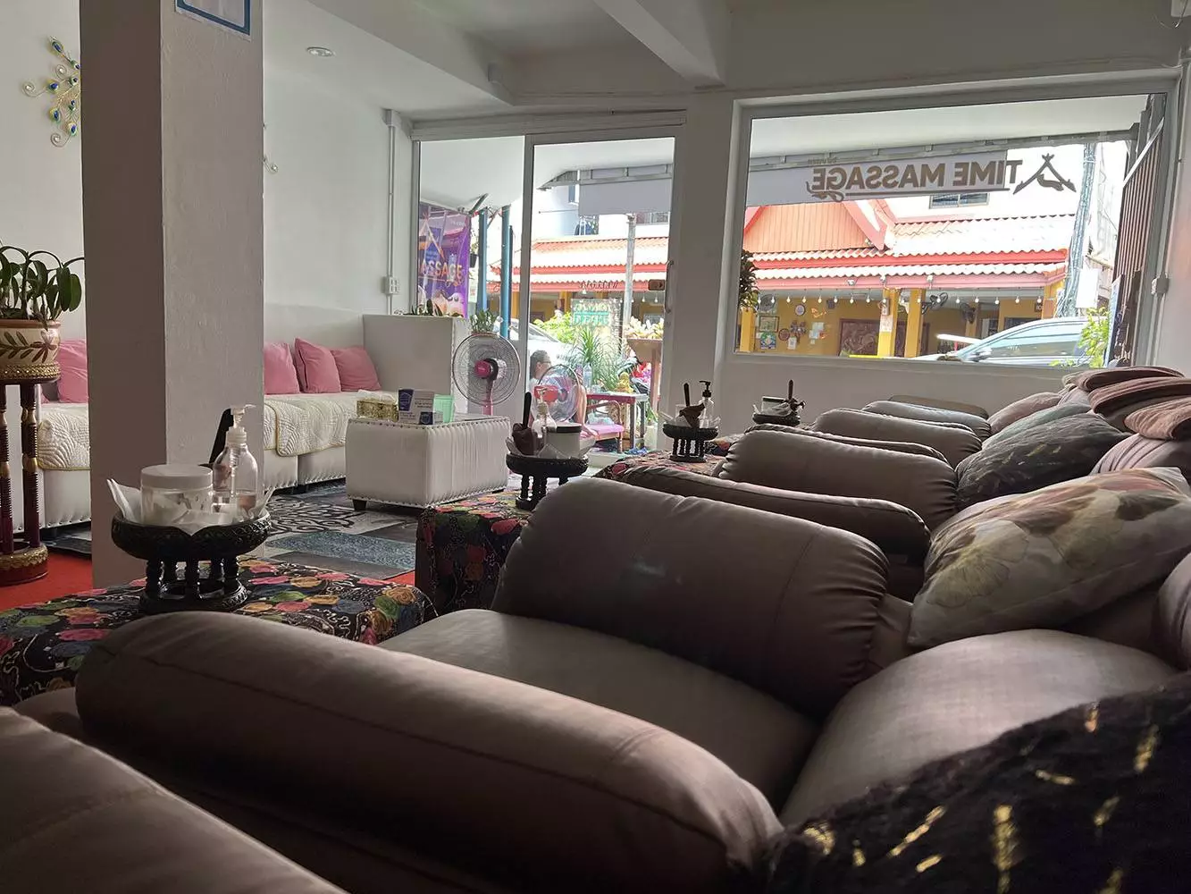 Kamala, Time Massage working hours