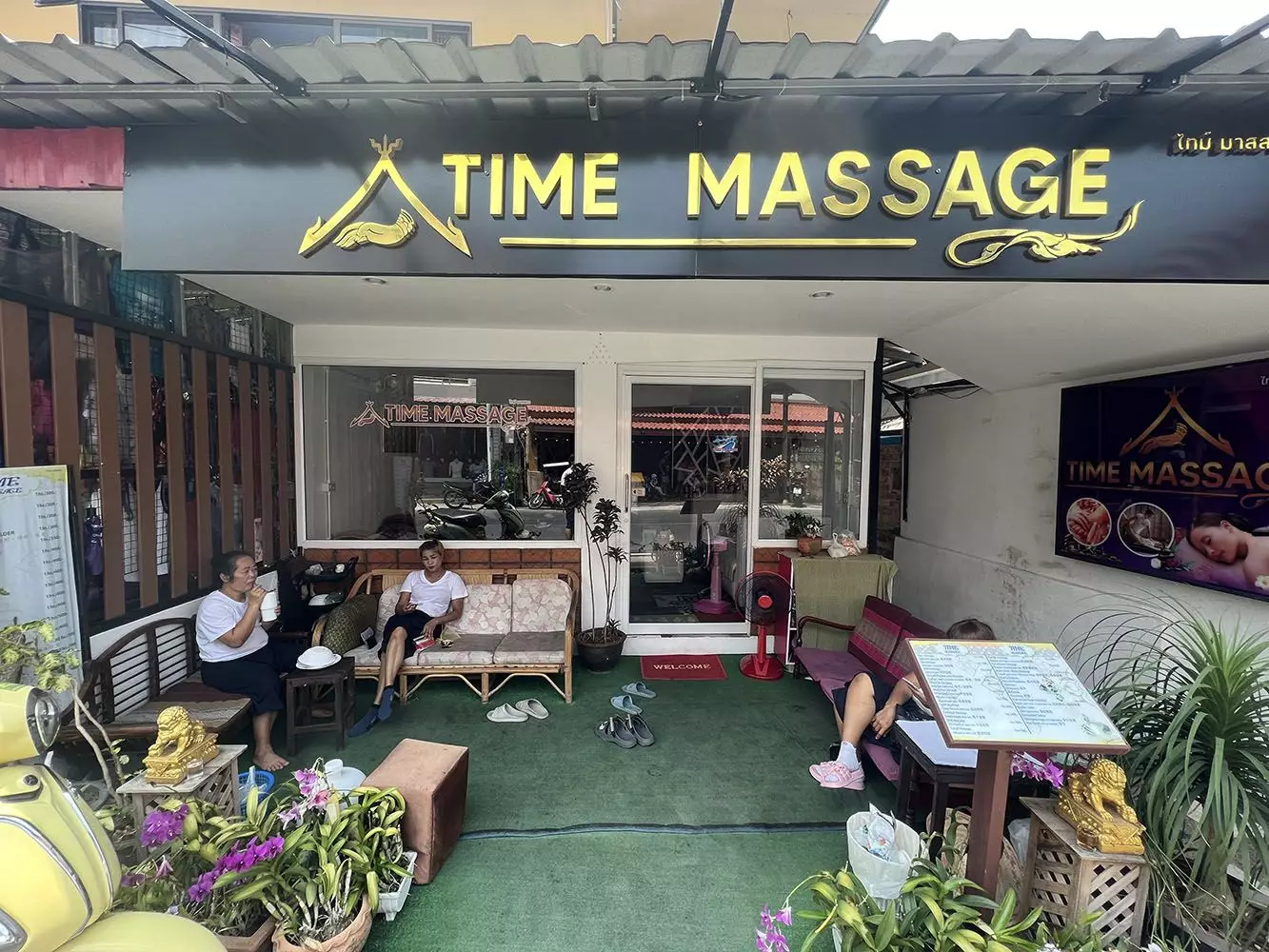 Kamala, Time Massage visit