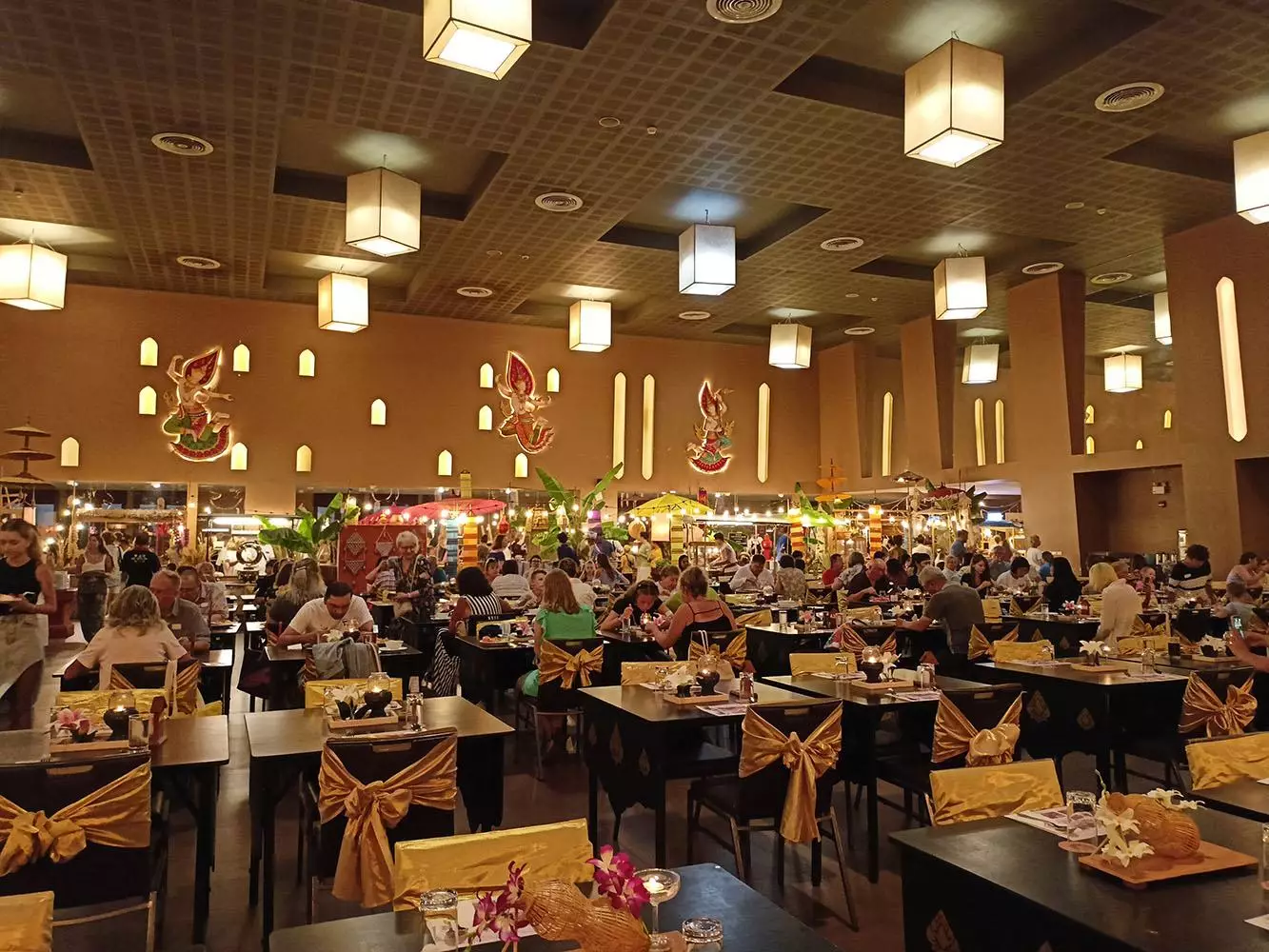 Ko Kaeo, Siam Niramit Phuket how to get there