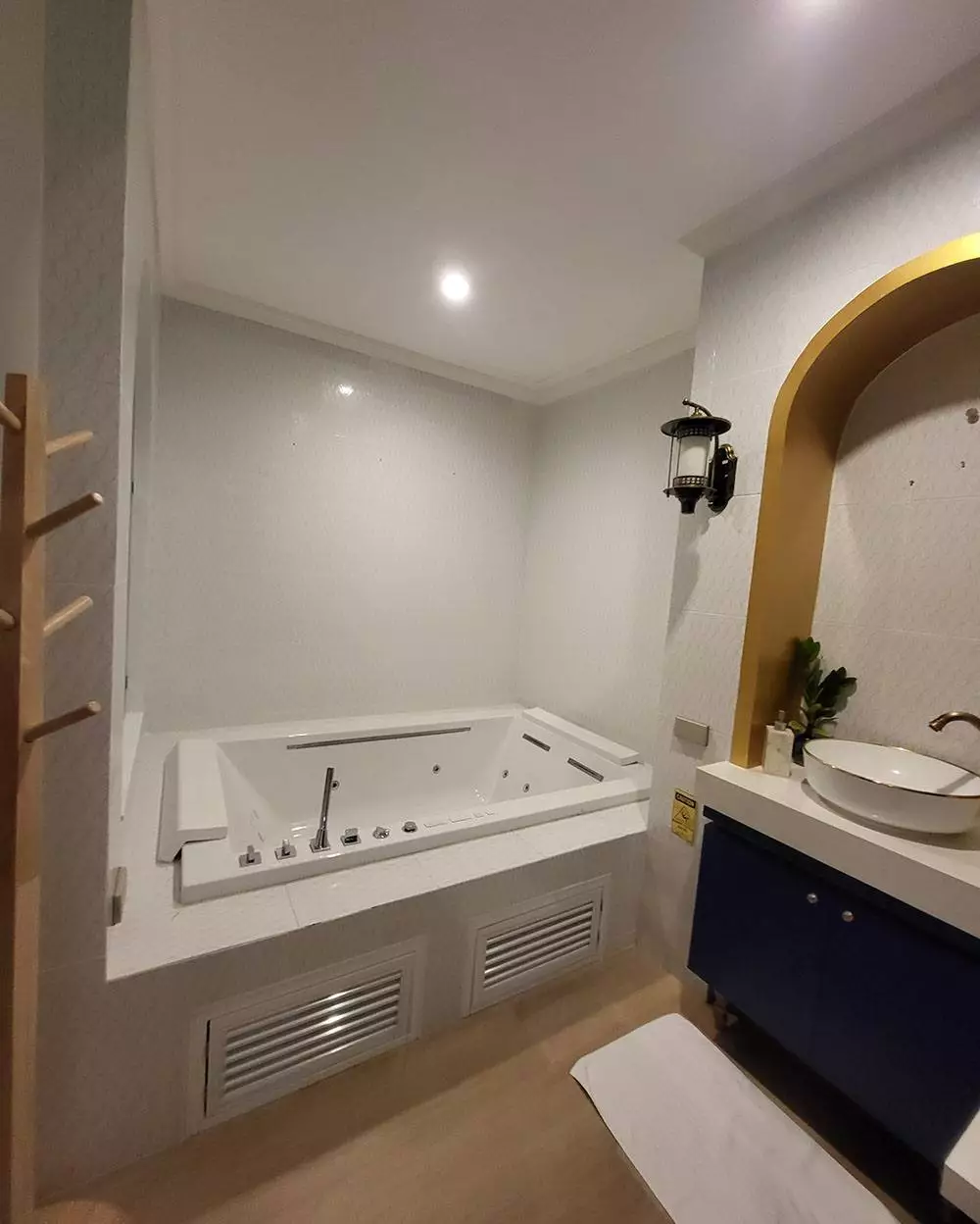 Bang Tao, Apsara Spa Laguna сходить