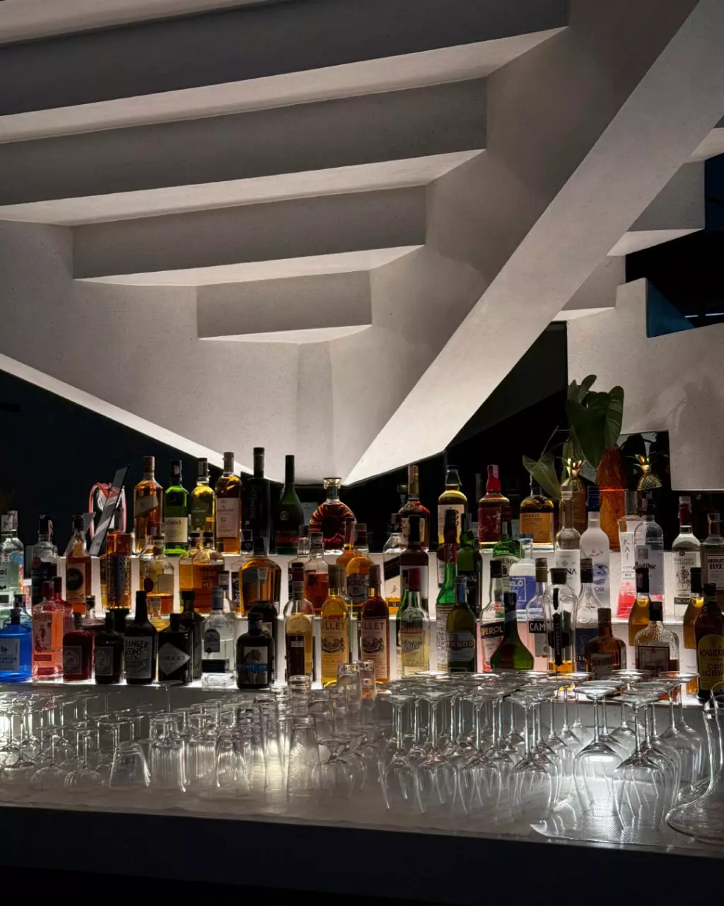 Bang Tao, Tree O’clock Gallery & Restaurant как добраться