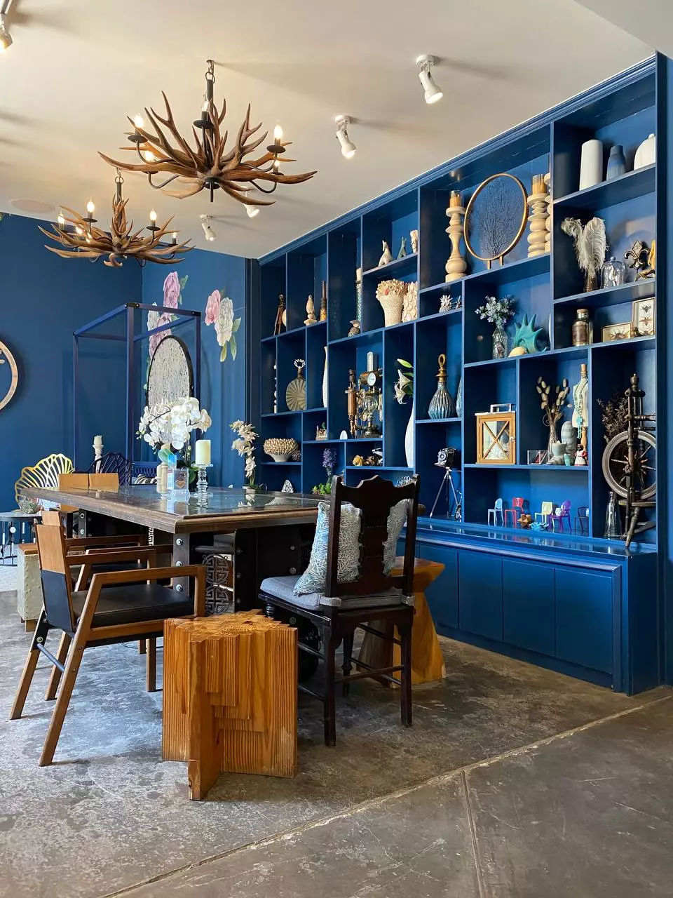 Kathu, Delico Decoration Coffee & Restaurant find