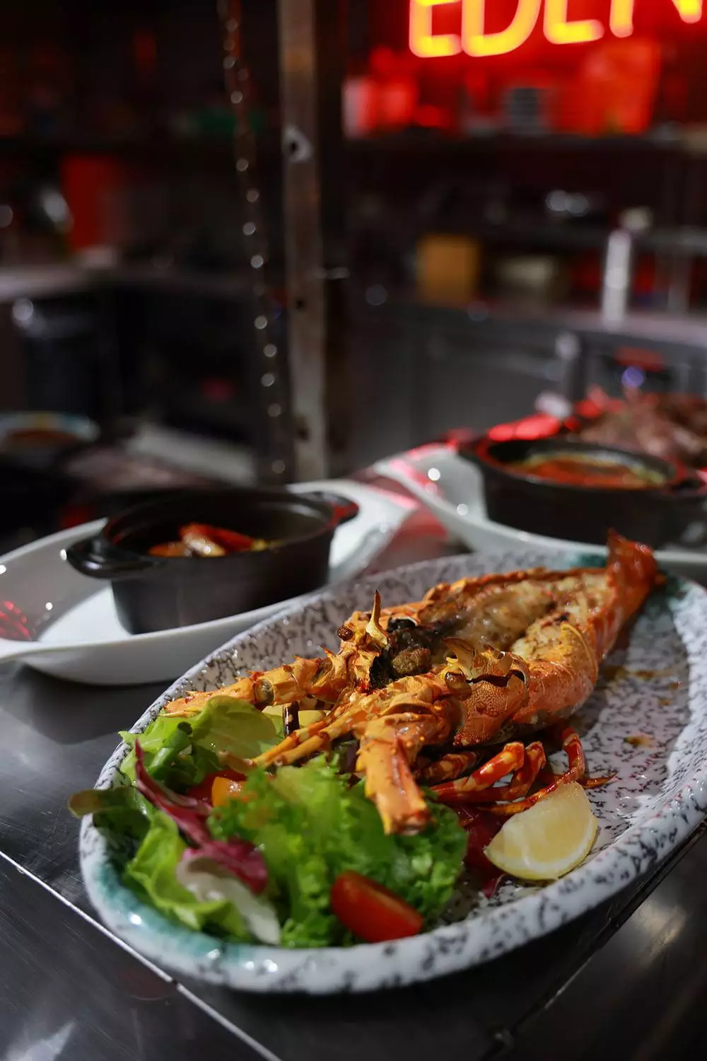 Bang Tao, Eden by the Lake Restaurant & Lounge on Boat Avenue, Phuket (Eden Grill) добраться самостоятельно