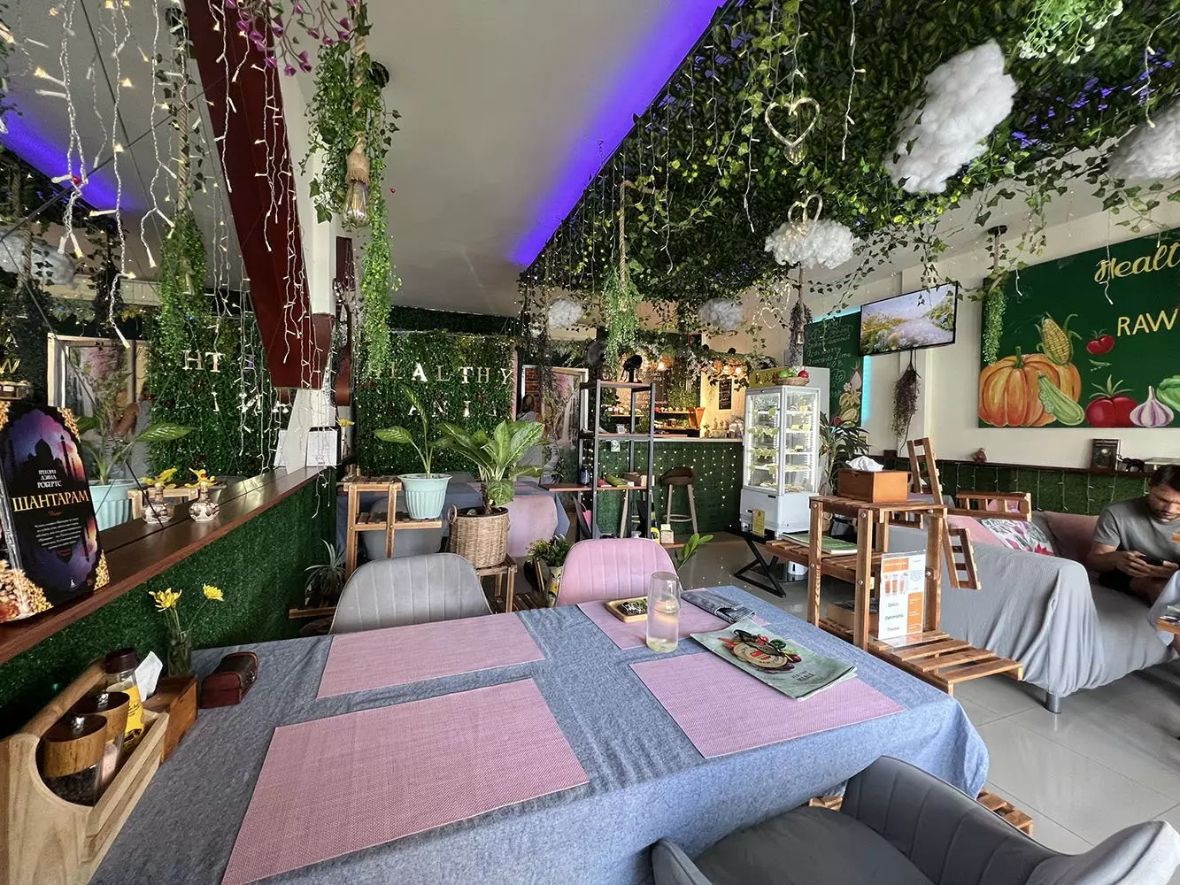 Rawai, HEALTHY MANIA RAW VEGAN CAFE how to get there