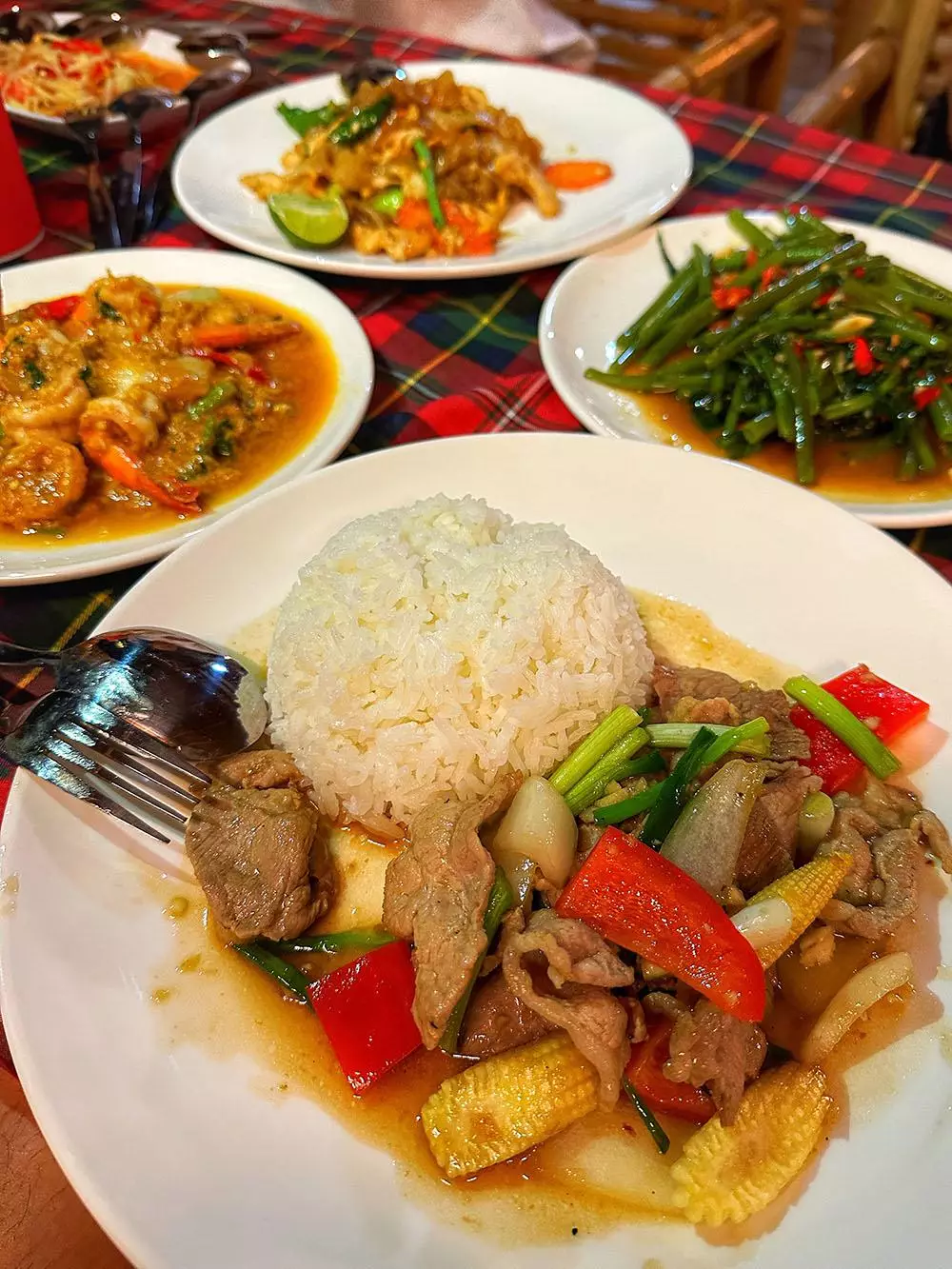 Rawai, THE CORNER HUT Local Thai Food visit