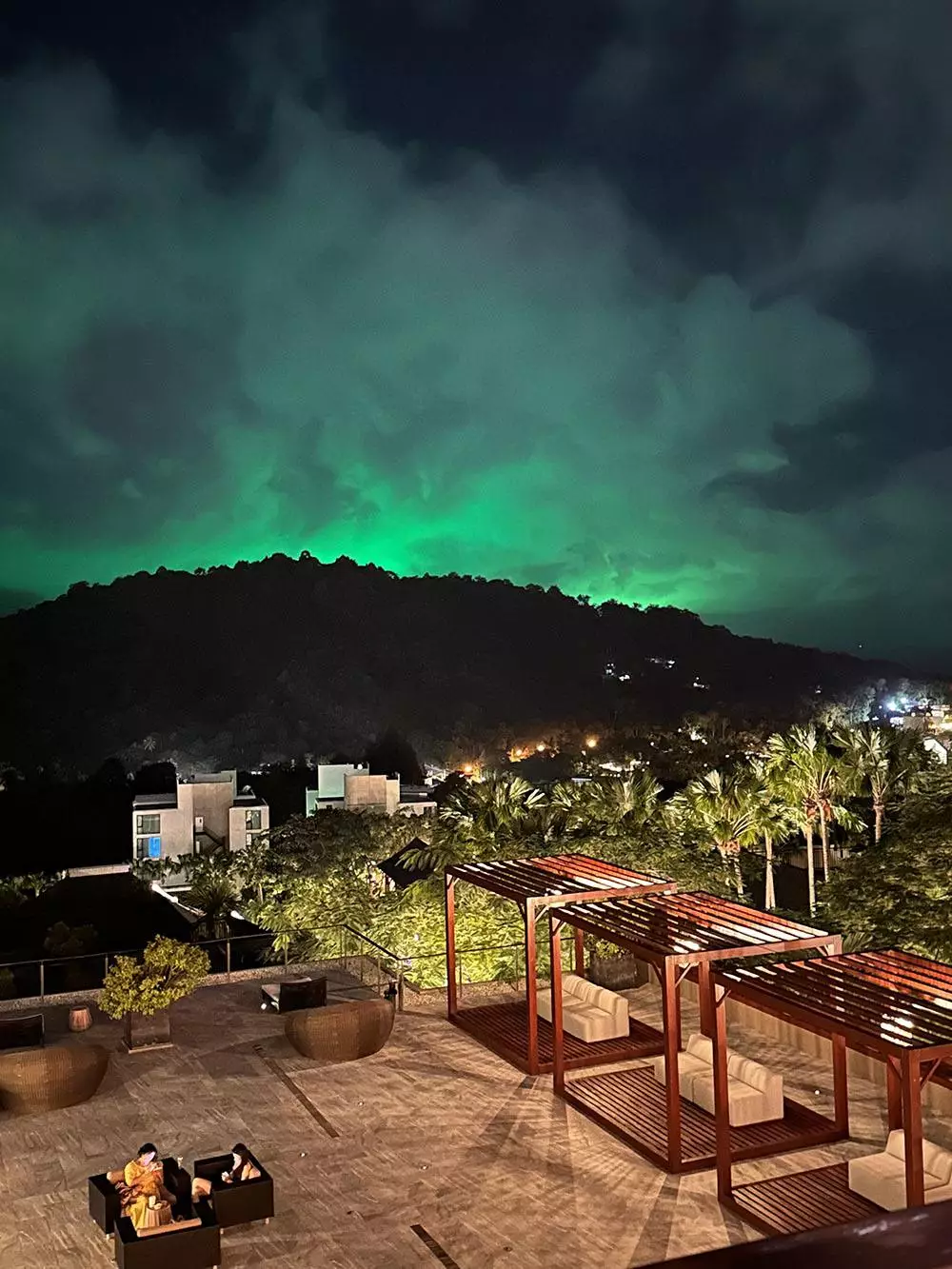 Patong, Sizzle Rooftop Restaurant время работы