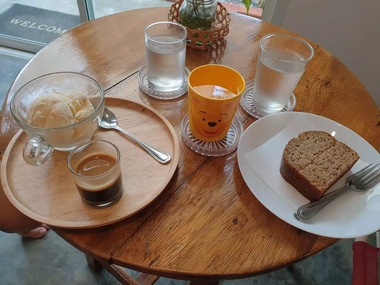 Nai Harn, Yes Coffee location