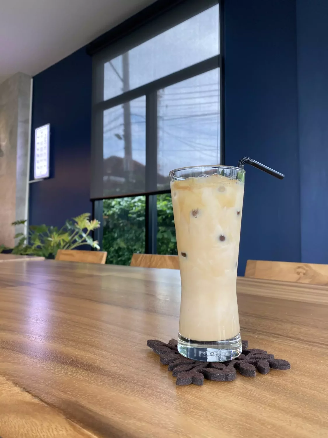 Chalong, Breeze and Bluebird, Roastery Cafe & Japanese Bistro адрес