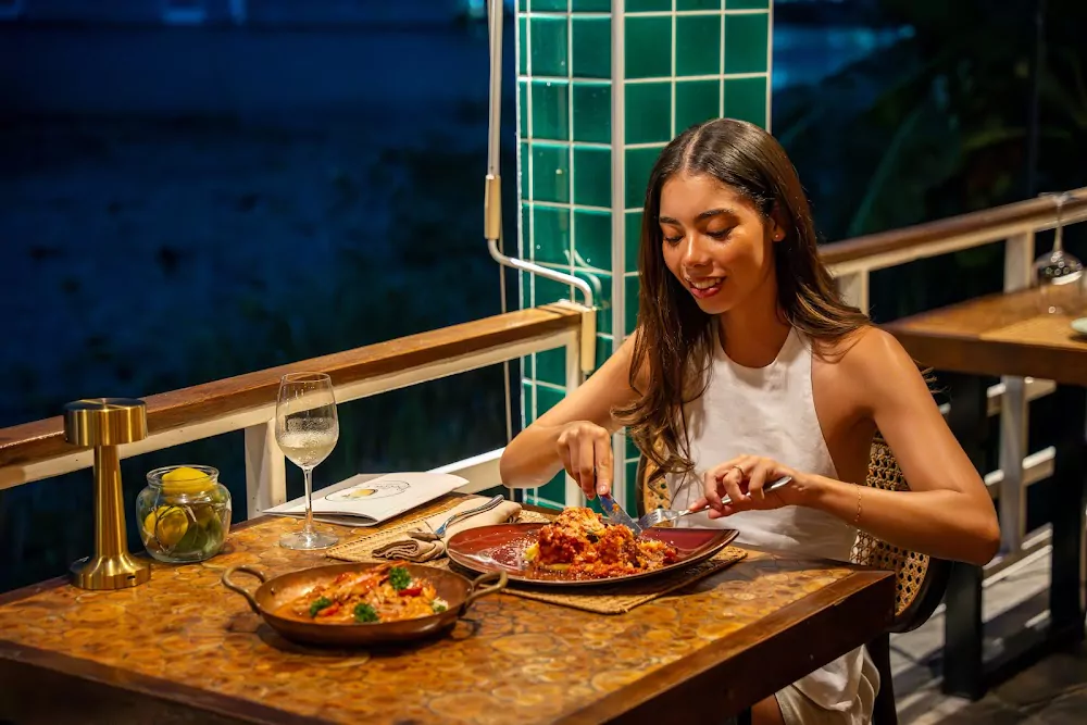 Банг Тао, Ресторан Bella Ciao Italian Bistro часы работы