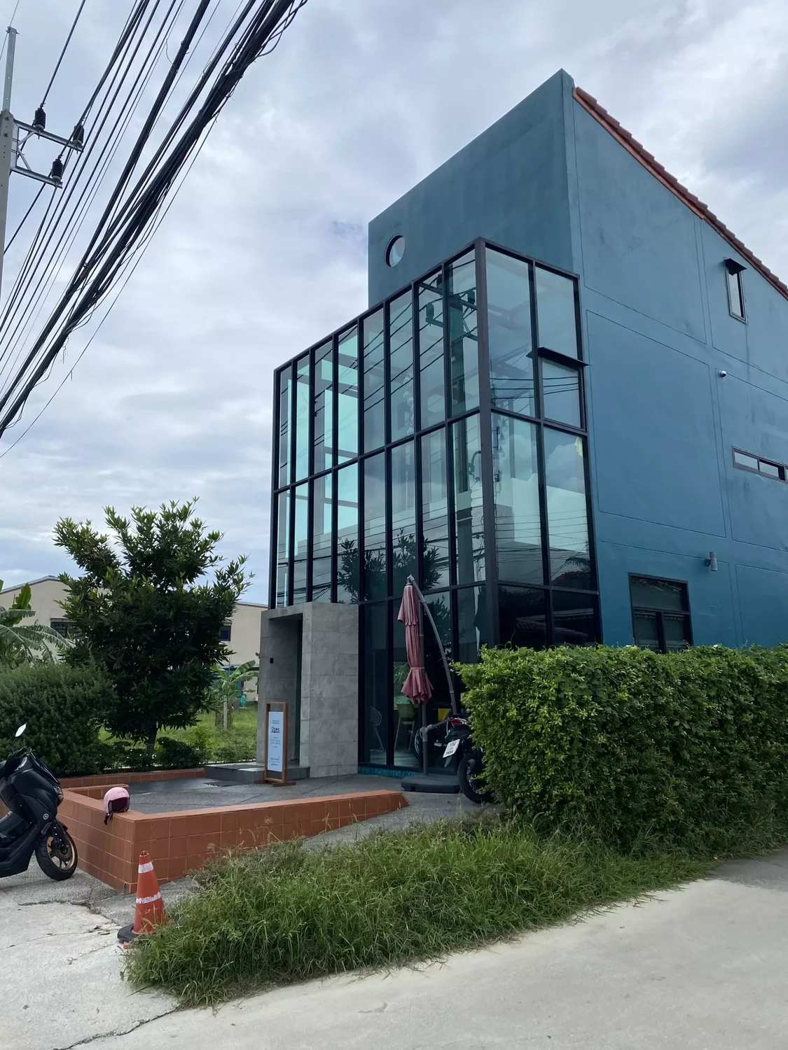 Chalong, Breeze and Bluebird, Roastery Cafe & Japanese Bistro как добраться