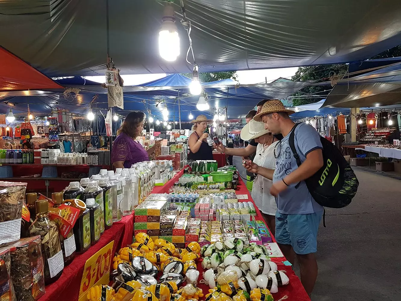 Karon, Karon Temple Market how to reach