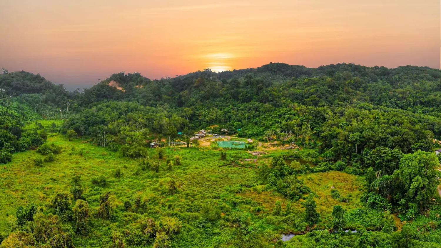 Sakhu, Phuket Elephant Care часы работы
