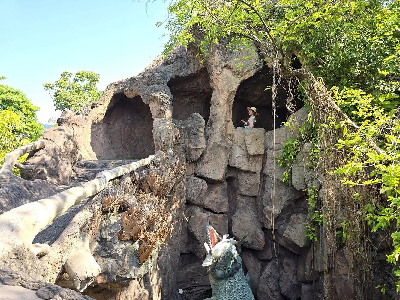 Karon, Dino Park Mini Golf & Restaurant адрес