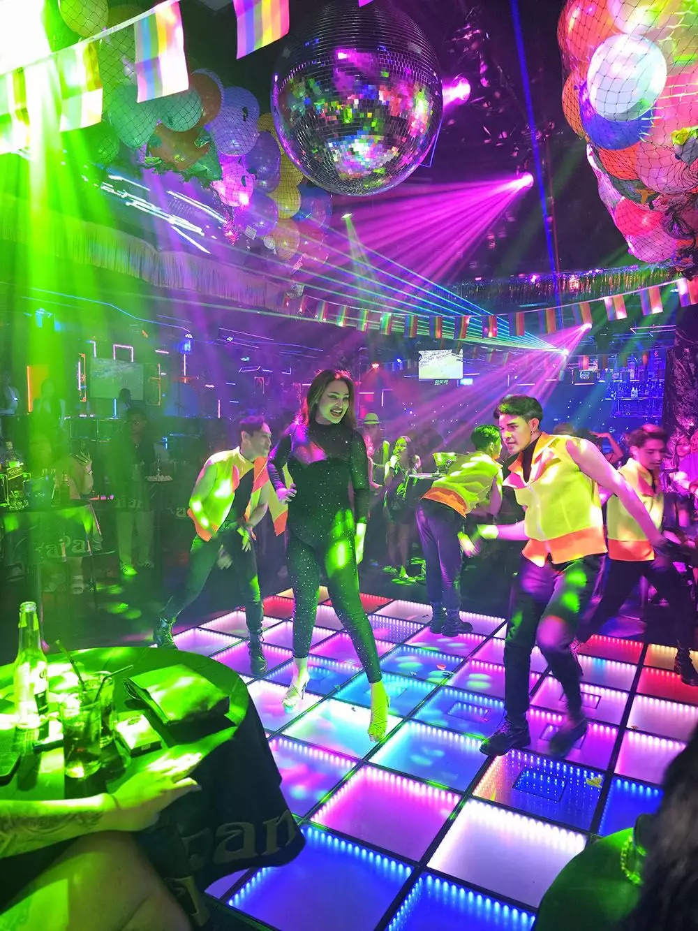 Patong, TaiPan Nightclub добраться самостоятельно