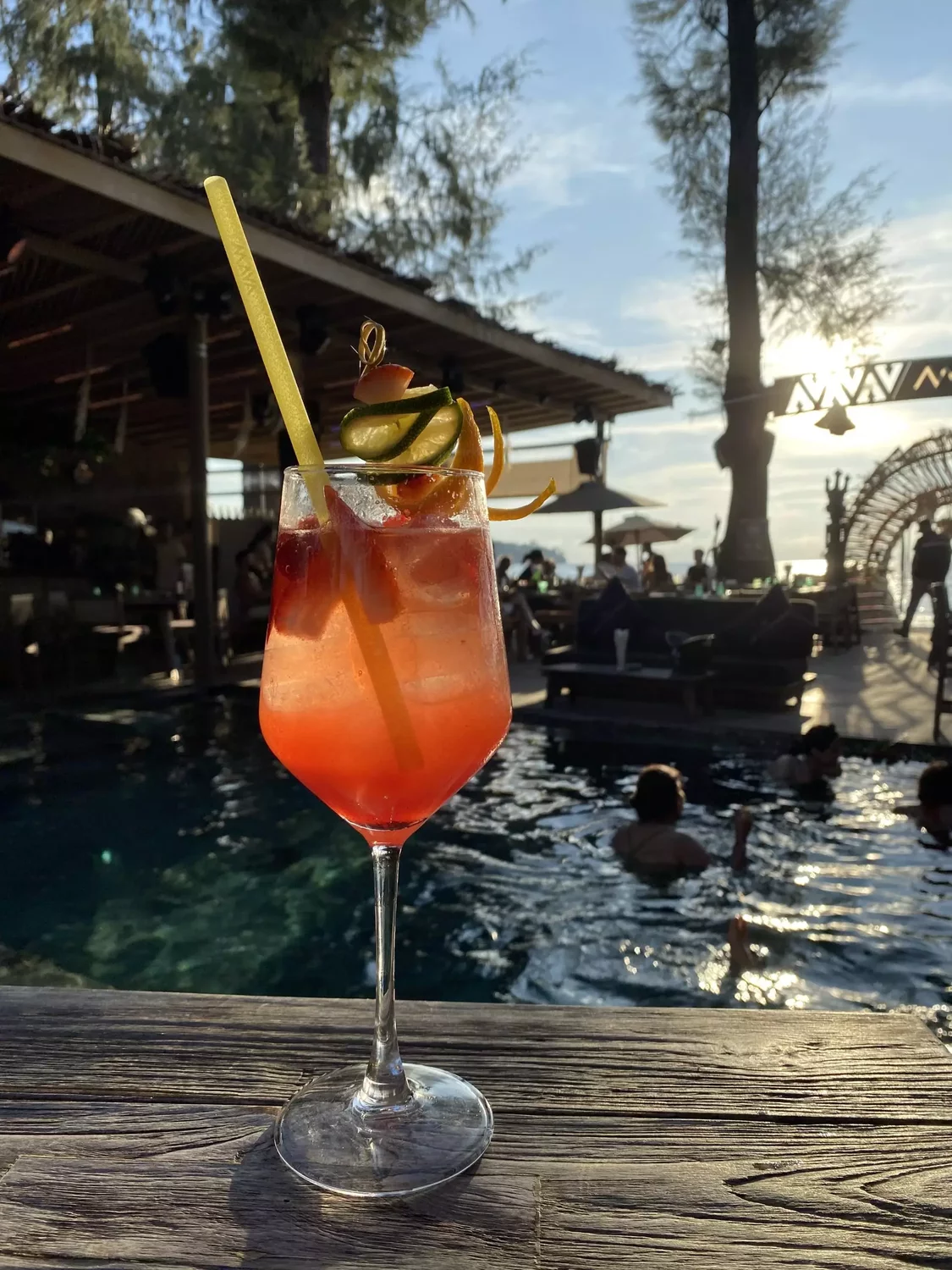 Bang Tao, MAYA BEACH CLUB PHUKET время работы