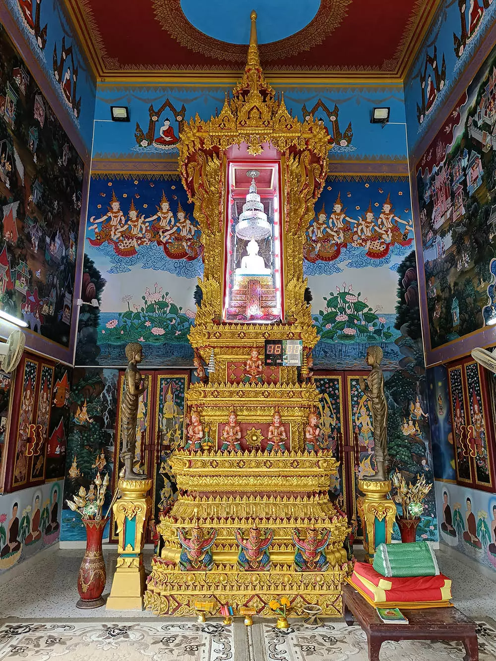Rassada, Khao Rang Samakkhitham Temple где находится