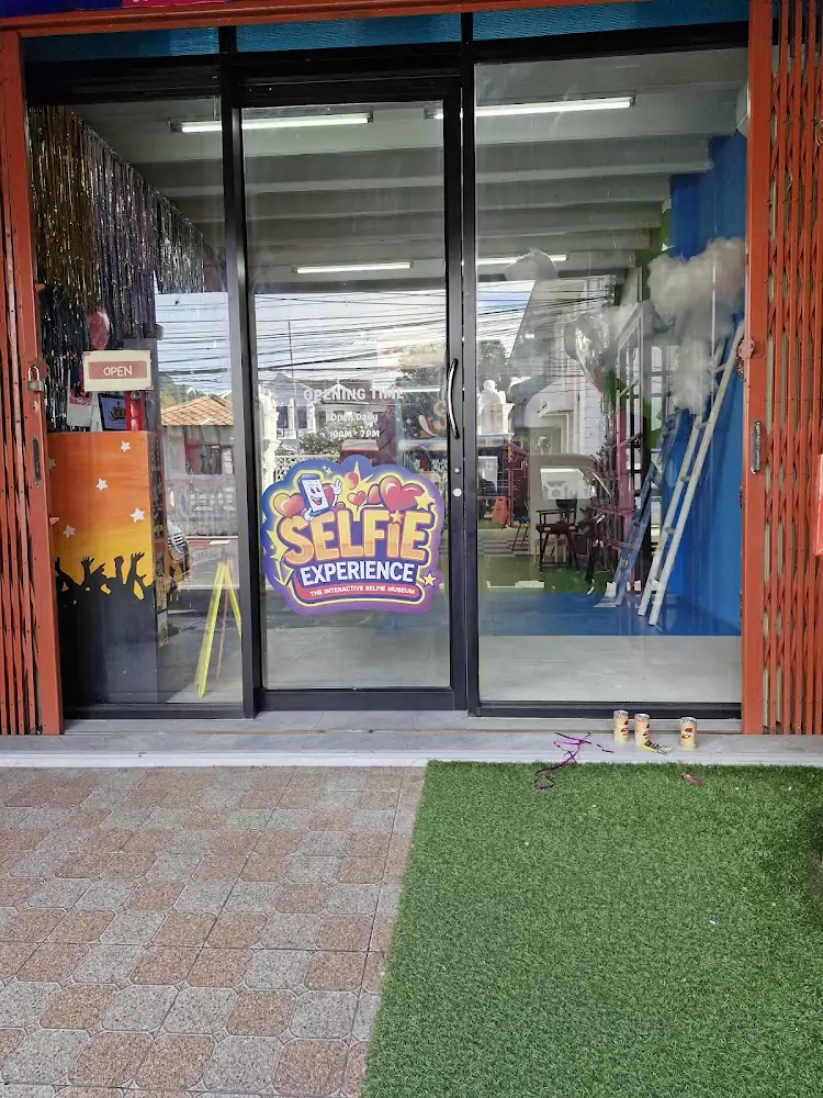 Пхукет таун, The Selfie Experience – Selfie Museum Attraction Phuket часы работы
