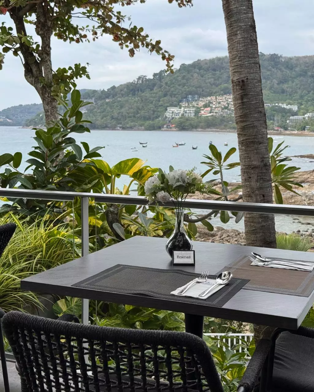 Meg Khram the Sunshine & Submarine 23 Bar cafe in Phuket