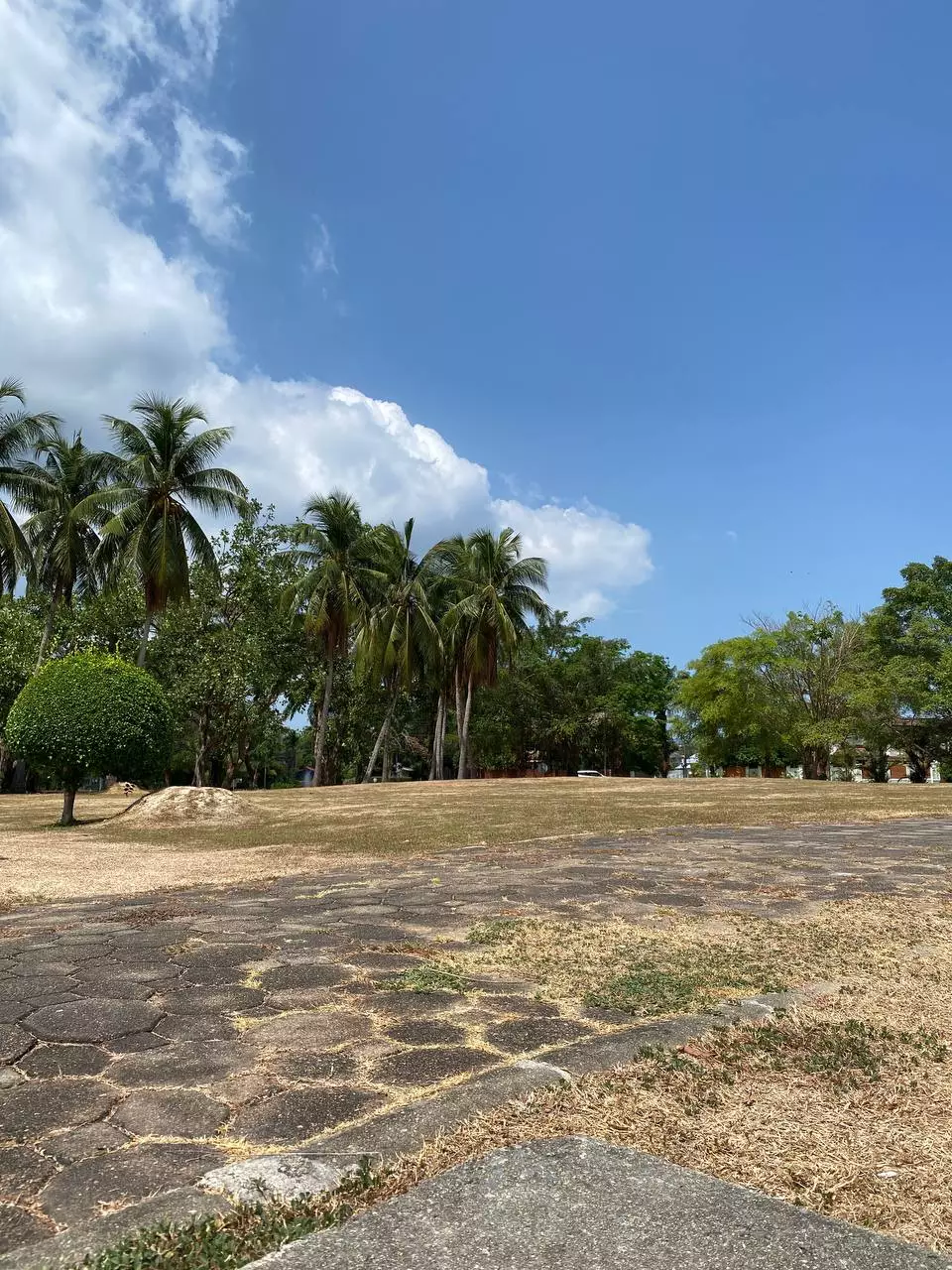 Chalong, Land and Houses Park Phuket где находится