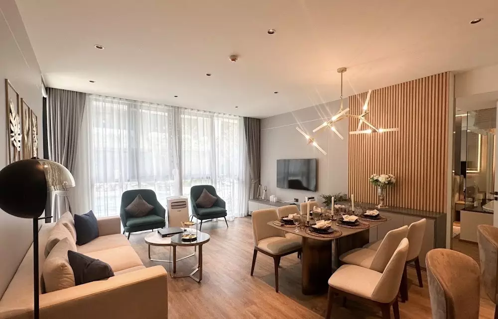 Bang Tao, La Green Hotel and Residence explore