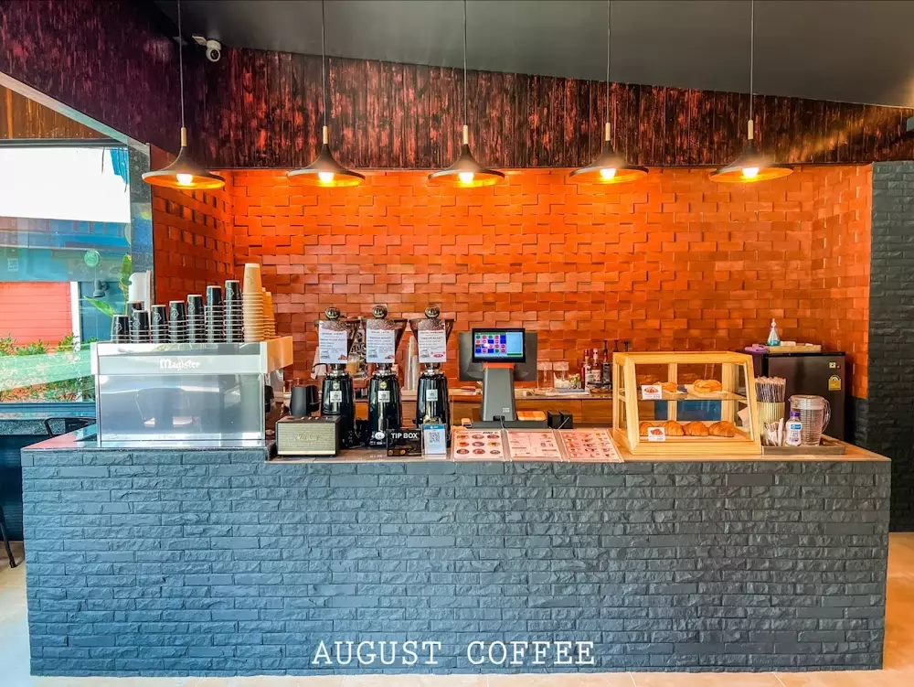 Surin, August cafe opening hours
