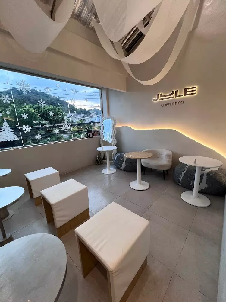 Phuket Town, JULE Coffee & Co сходить