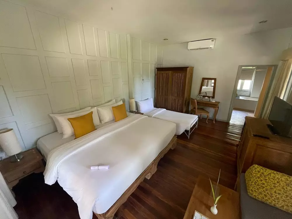 Thep Krasatti, Ma Doo Bua Stay l location