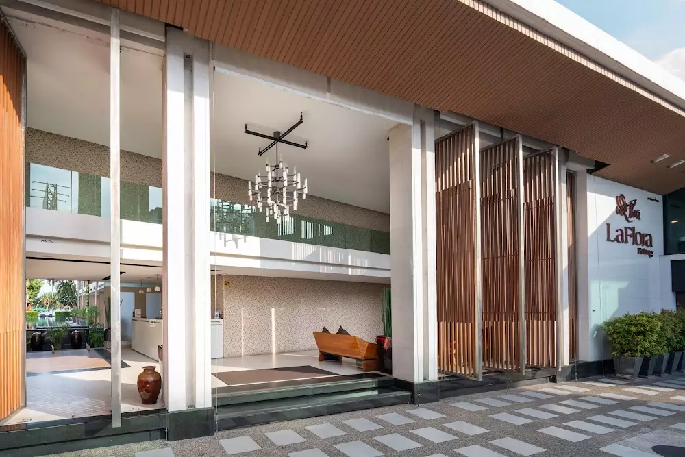 Patong, La Flora Resort Patong добраться самостоятельно