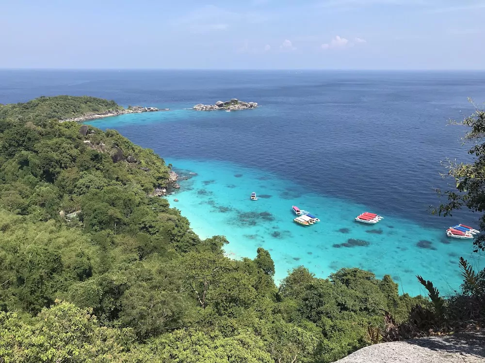 C22-1X_utQQz4XFY5WureTD4m43Rk1Ut