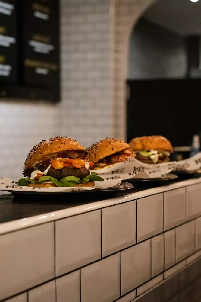 Surin, Millionaire Burgers сходить