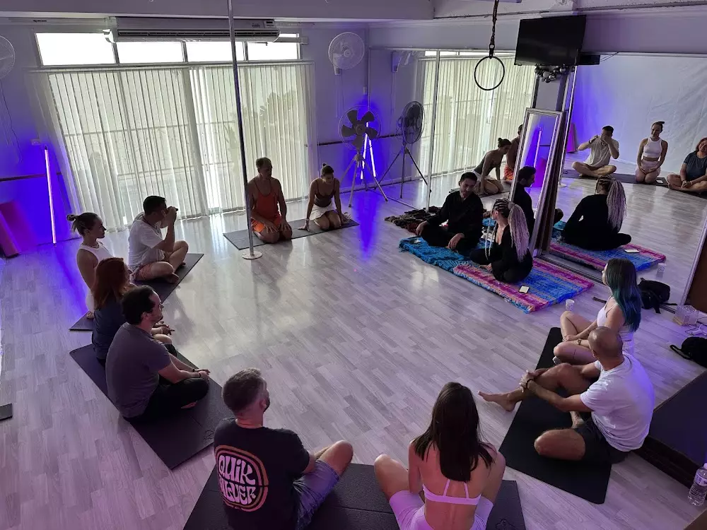 Chalong, Theya dance school and events planner где находится