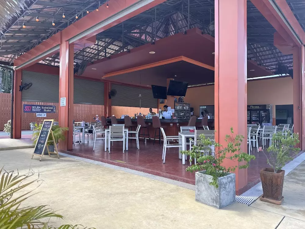 Rawai, Shark Bites – Pool Bar and Pickleball как добраться