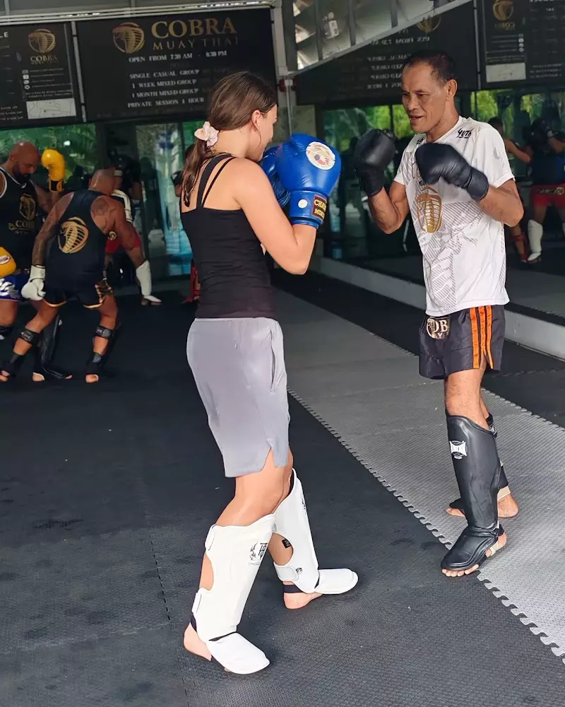 Chalong, Cobra Muay Thai посетить