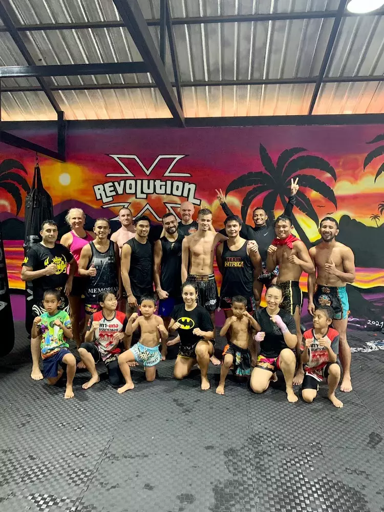 Bang Tao, Revolution Muay Thai Camp как доехать