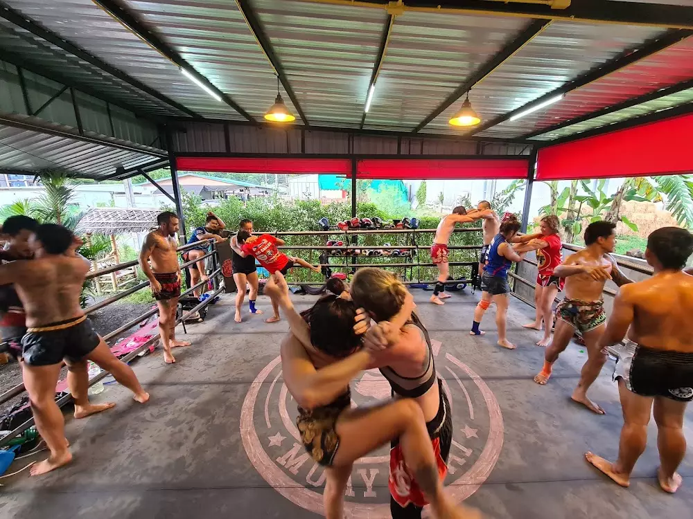 Chalong, Phuket Singha Muaythai Gym время работы