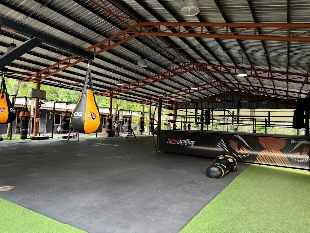Chalong, Tiger Muay Thai route