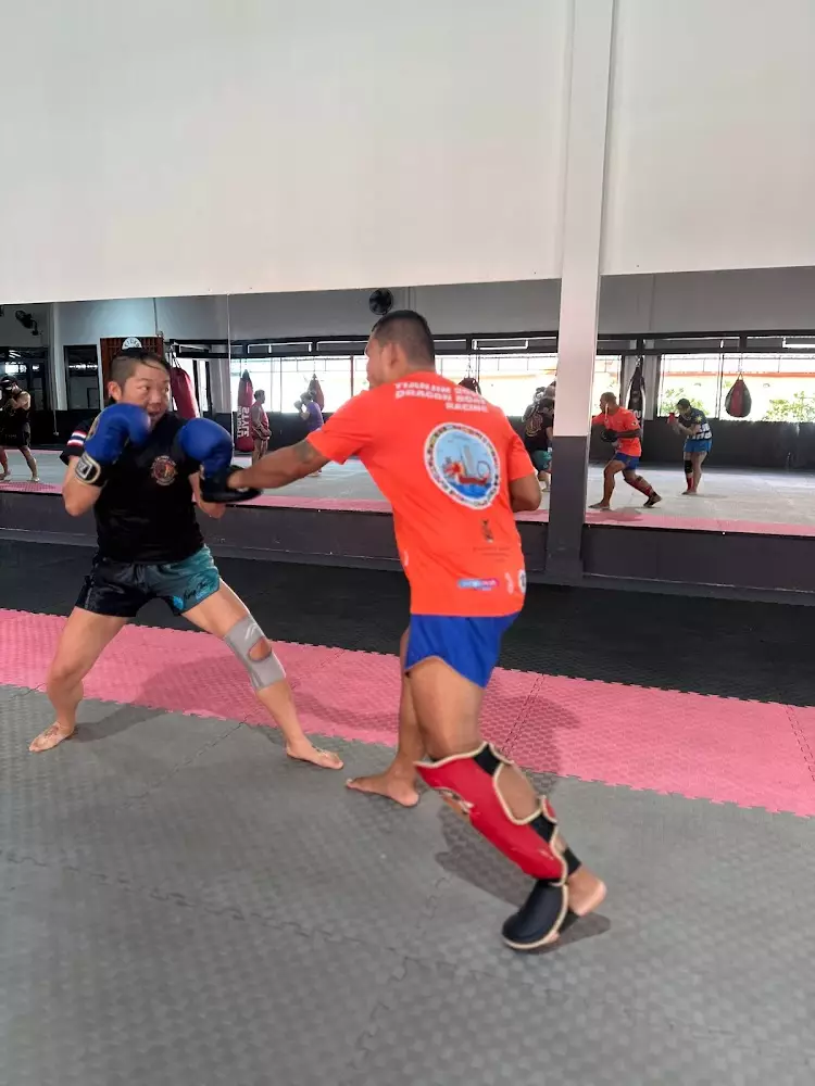Chalong, Yak Yai Muay Thai найти