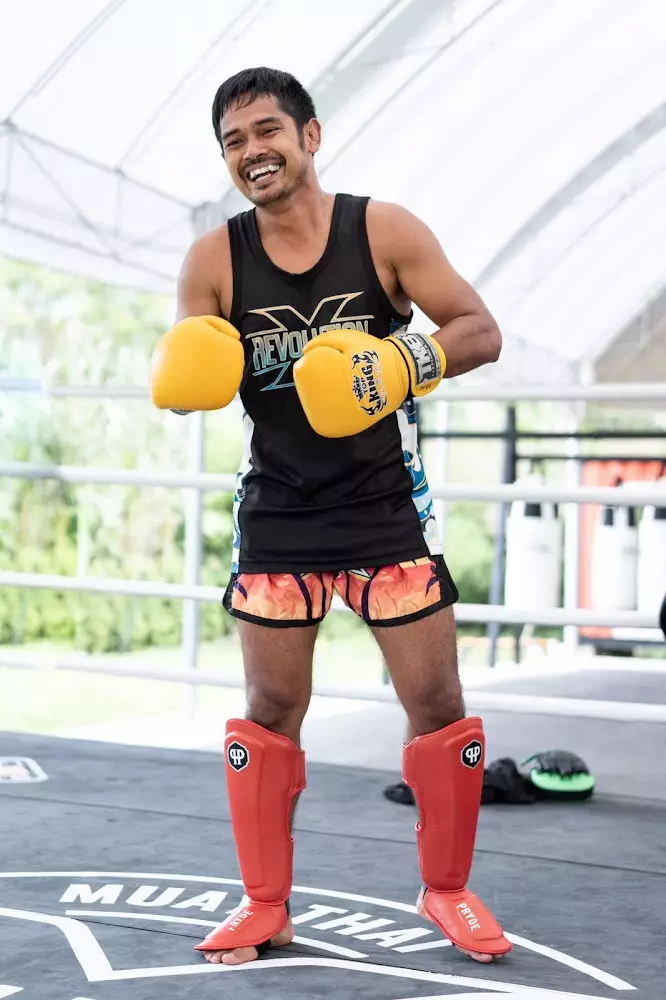 Bang Tao, Revolution Muay Thai Camp как добраться