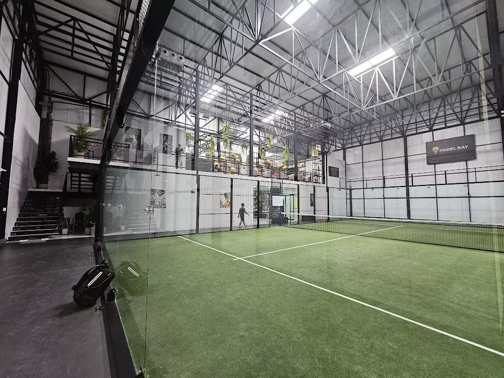 Bang Tao, Padel Bay Tennis Club сходить