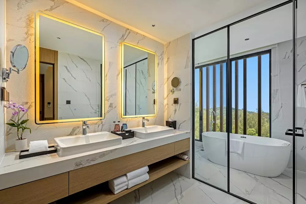 Bang Tao, Laya Resort Phuket Island время работы