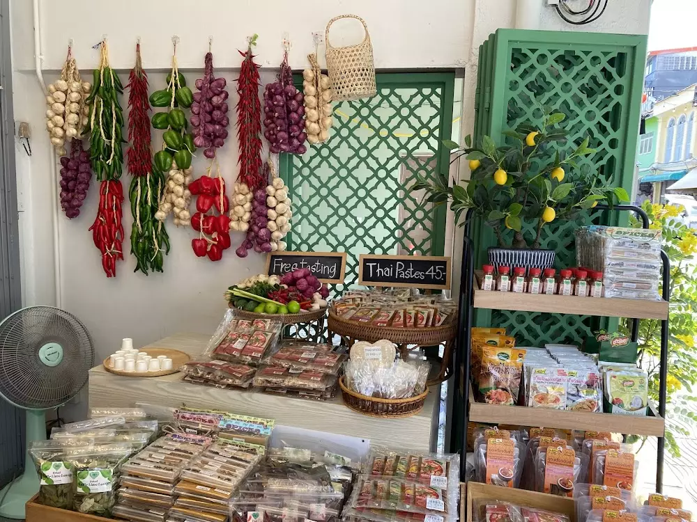 Phuket Town, Always and All ways точный адрес
